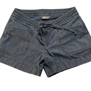 North Face Women’s Chambray Shorts 8 outdoor hiking Gorpcore